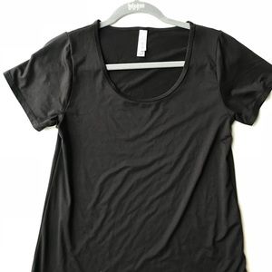 XS SILKY SOLID BLACK LULAROE CLASSIC